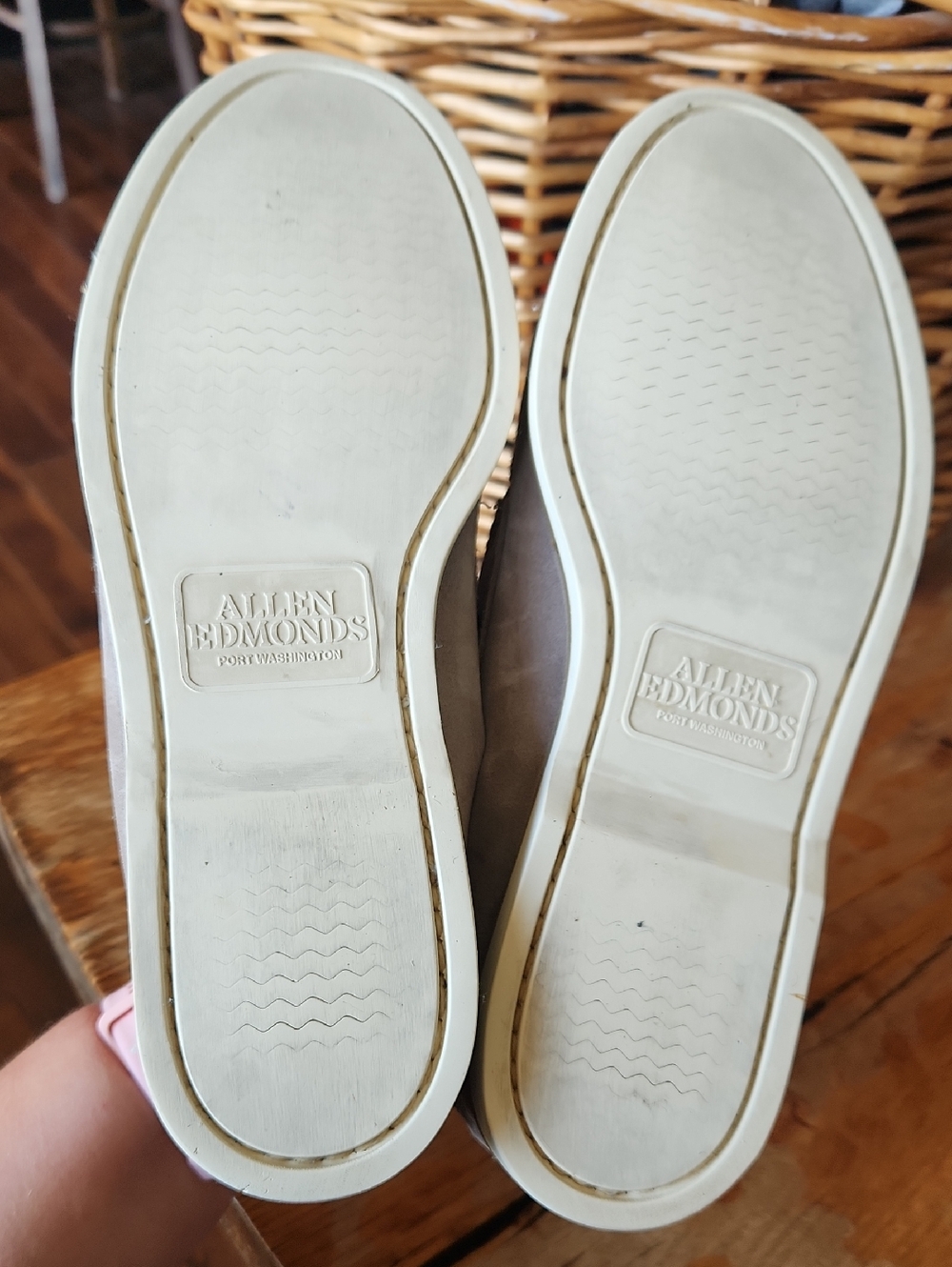 Allen Edmonds Force 10 sz 8.5 Port Washington Boat Shoes Suede Taupe - Picture 5 of 16
